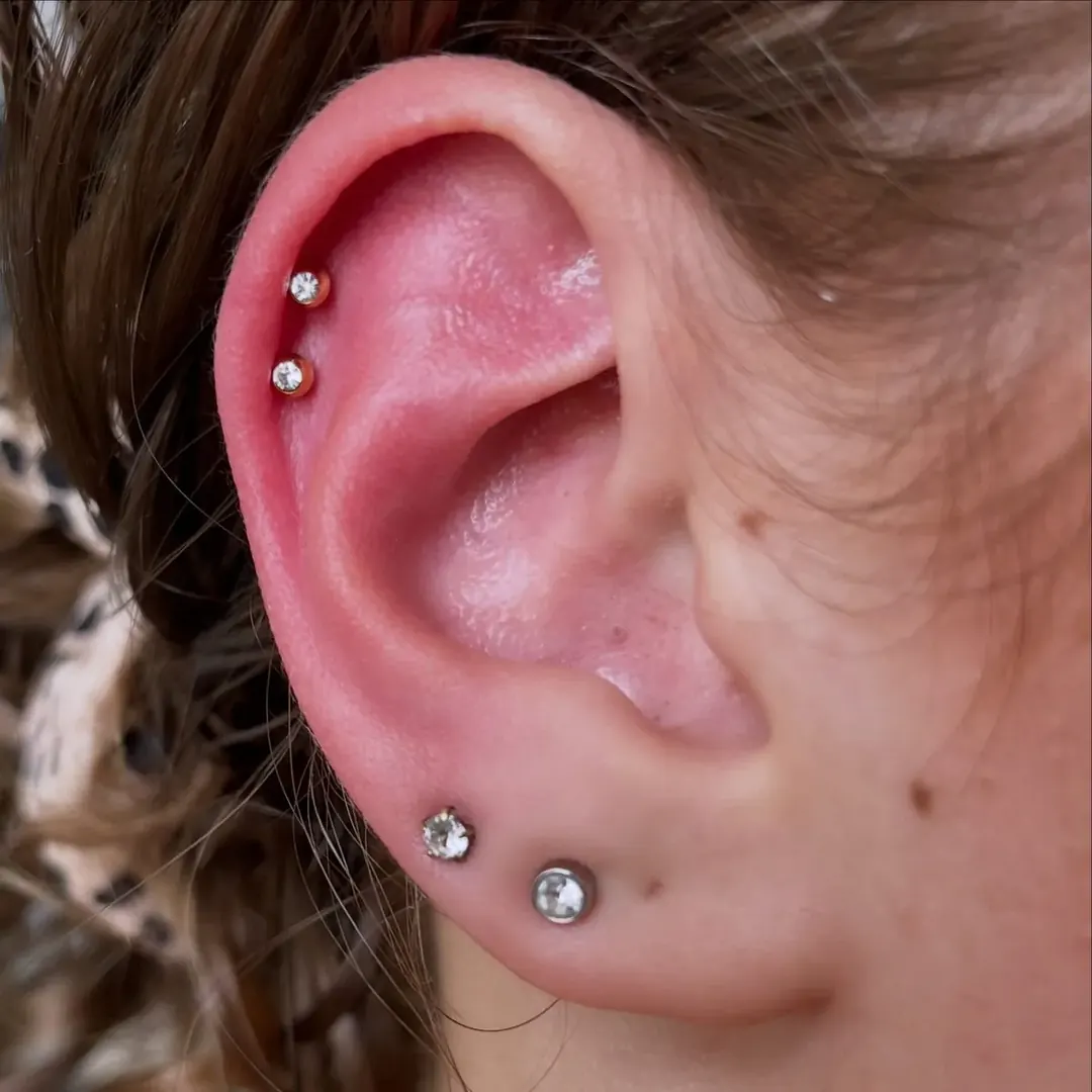 Piercing – ukázka práce Veroo Piercing, Frýdek-Místek