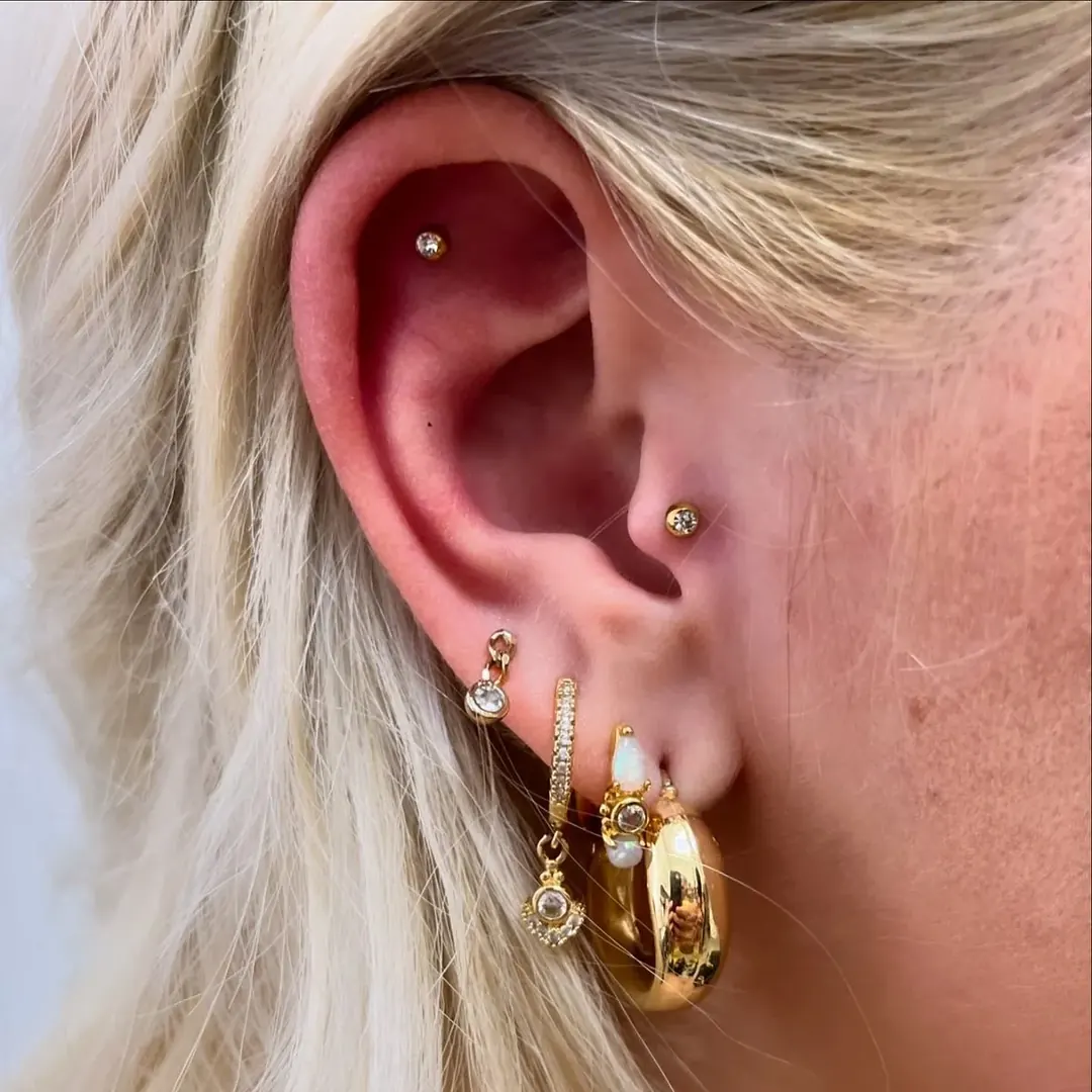 Piercing – ukázka práce Veroo Piercing, Frýdek-Místek