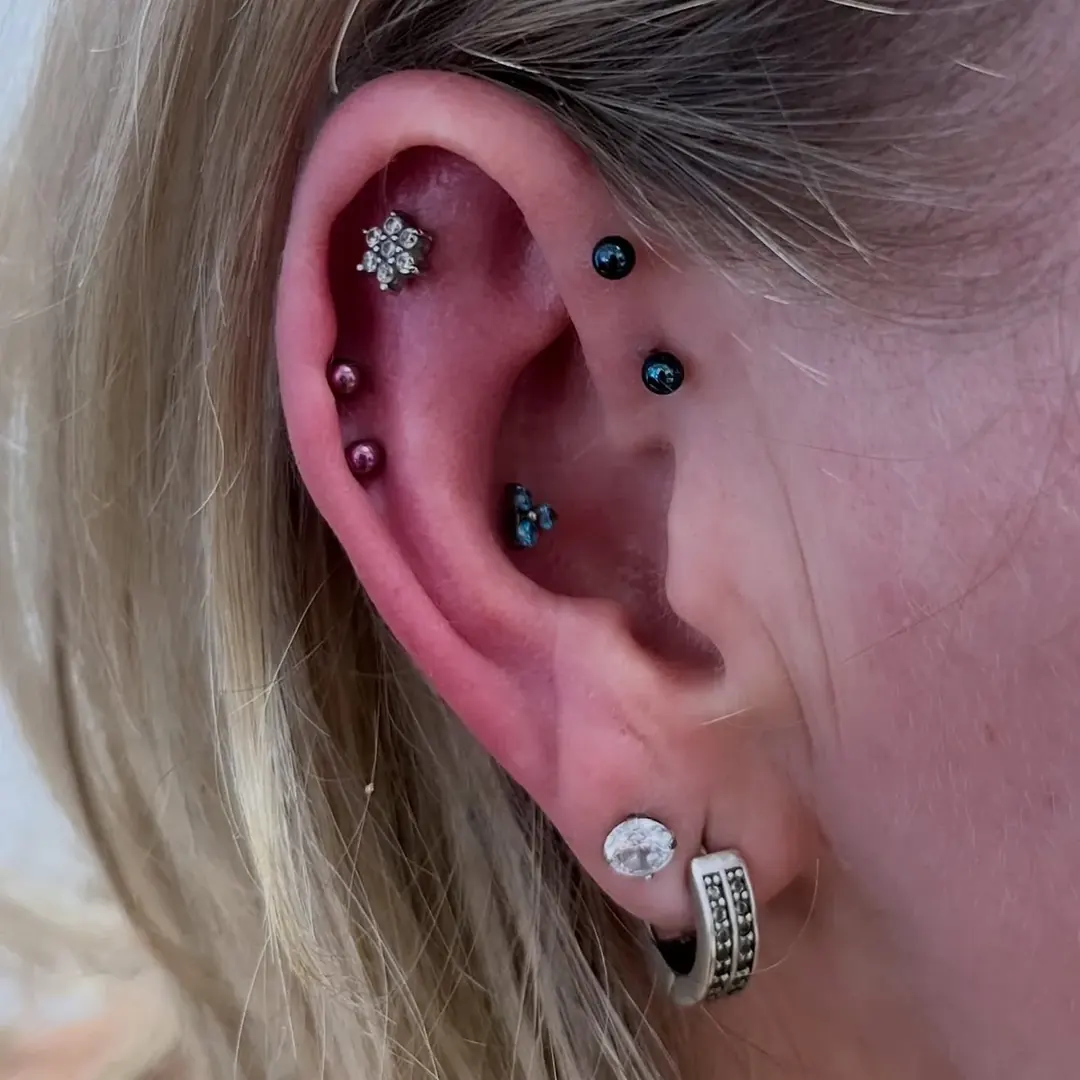 Piercing – ukázka práce Veroo Piercing, Frýdek-Místek