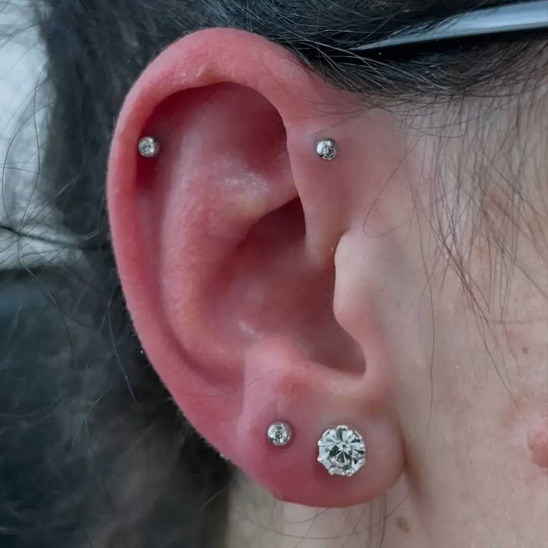 Piercing – ukázka práce Veroo Piercing, Frýdek-Místek