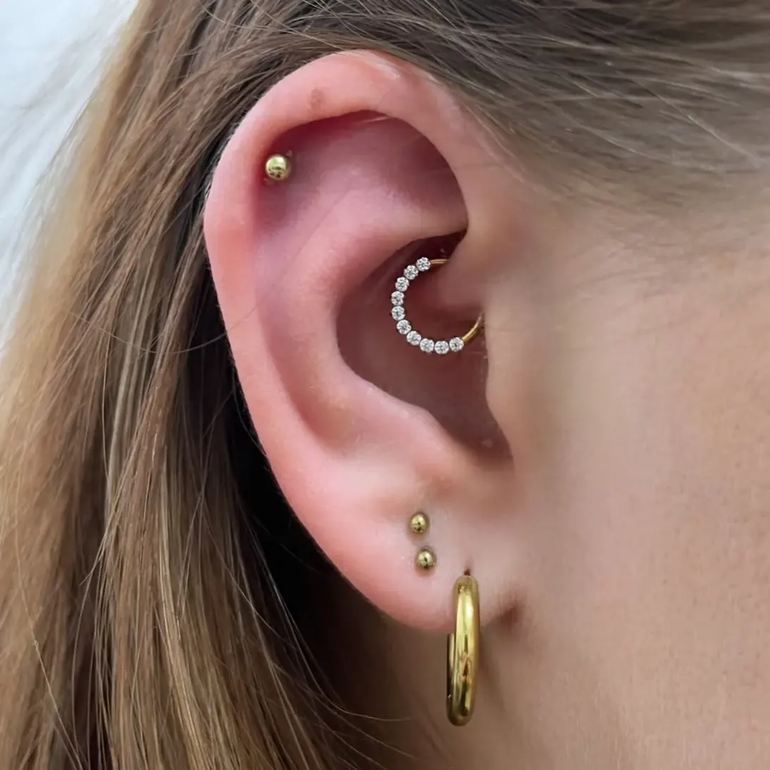 Piercing – ukázka práce Veroo Piercing, Frýdek-Místek