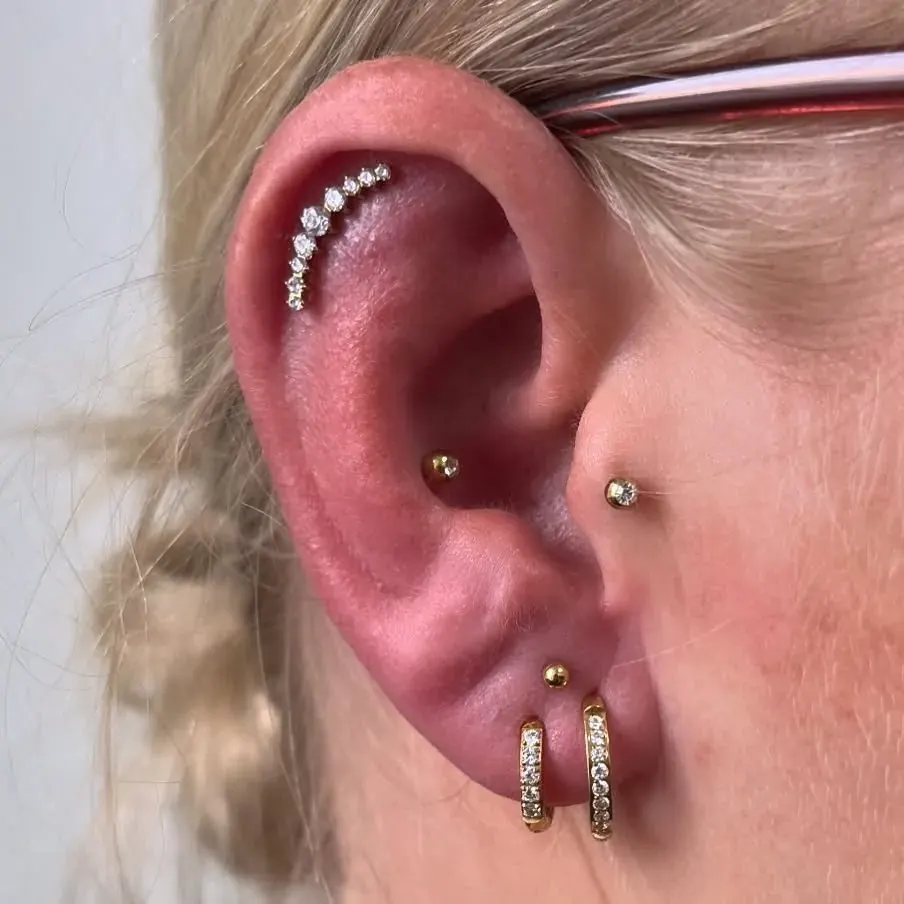 Piercing – ukázka práce Veroo Piercing, Frýdek-Místek