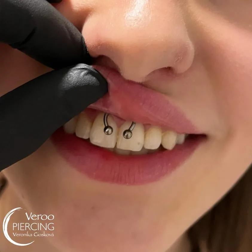 Smile piercing